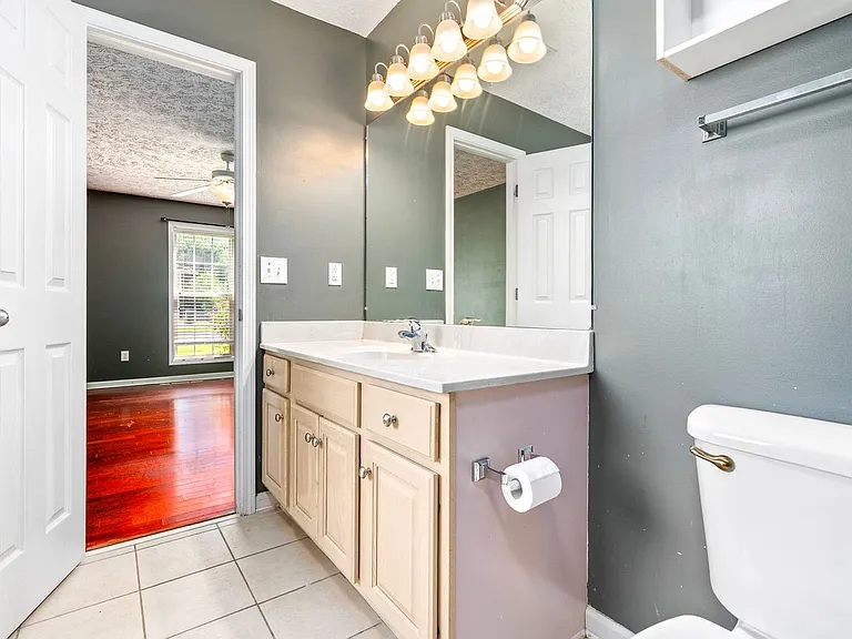 4264 Live Oak Dr — Photo 7