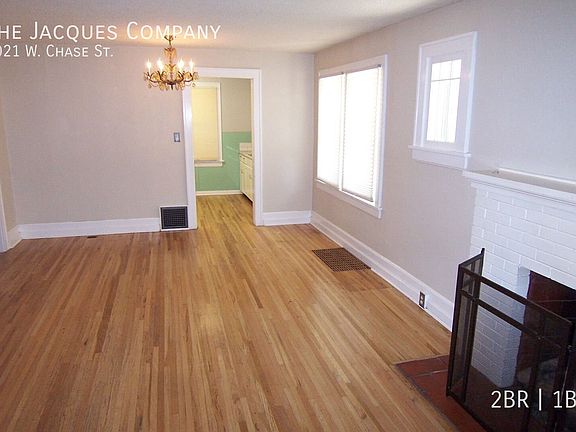 3rd image of 1021 W Chase St