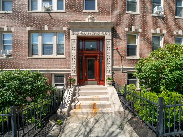 12 James St #B, Brookline, MA 02446