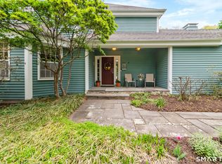 68 Cedar Grove Rd, Southbury, CT 06488