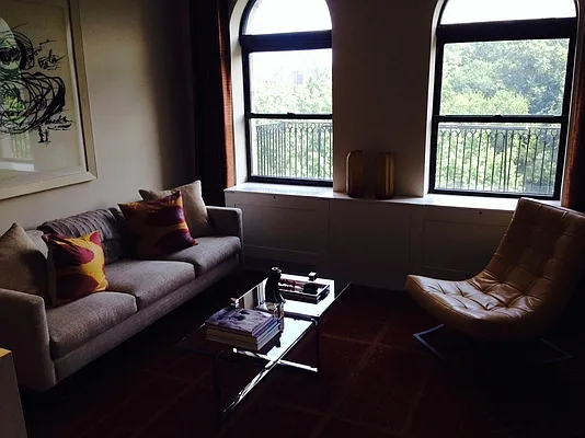 Rented by Mann Maurice A | media 26