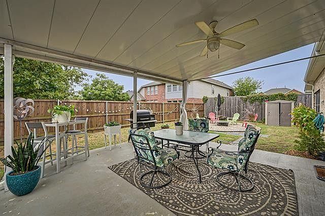 2nd image of 2443 Ranchview Dr