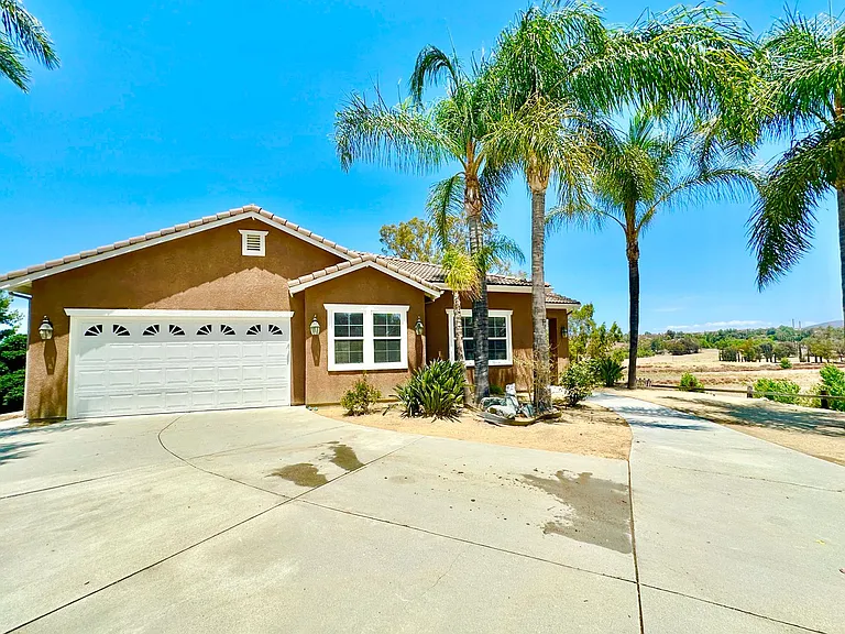 31340 Aussie Rd — Photo 1