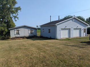 13655 Ridge Rd, Albion, NY 14411