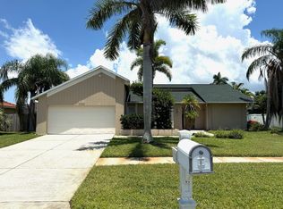 3739 Kingston Blvd, Sarasota, FL 34238