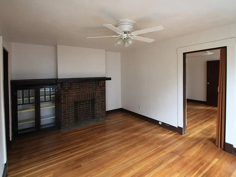 709 Pitt St #1L — Photo 2