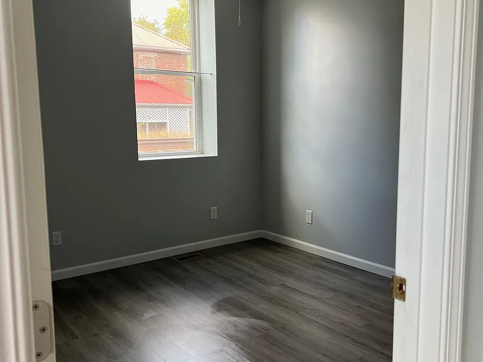 506 W Shelby St #2