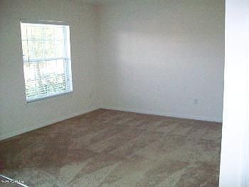 3rd image of 605 W Johns Creek Pkwy
