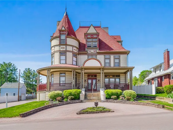 301 Meyers Ave, Meyersdale, PA 15552