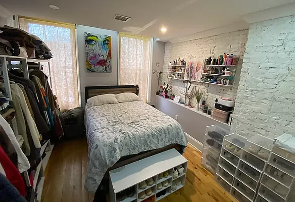 Rented by Yup Realty LLC | media 4