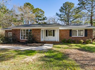 302 Ridgewood Ln, Washington, NC 27889