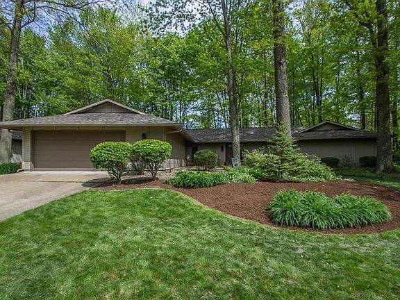2nd image of 10293 Maple Branch Trl