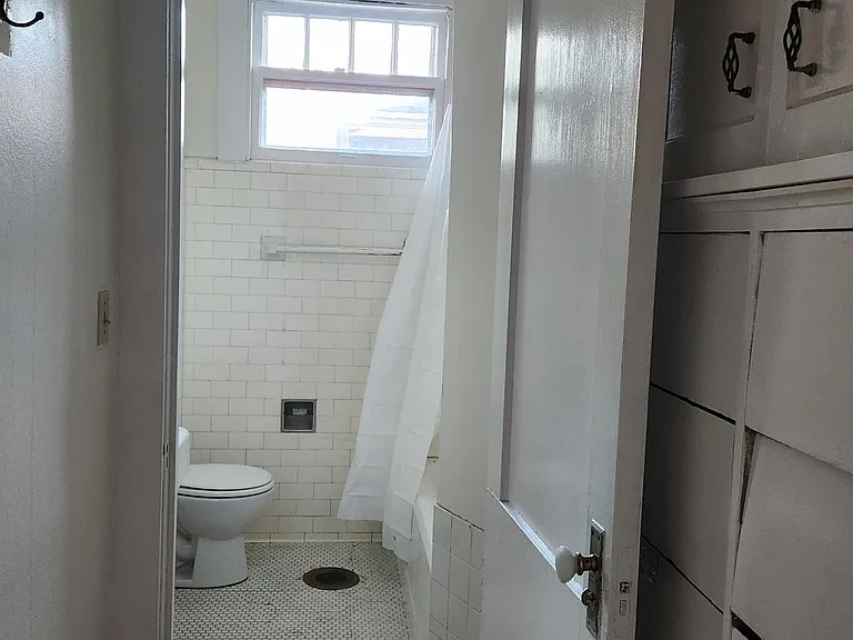 1040 S 18th St #5 — Photo 10
