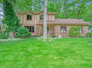 1710 Chateau Dr SW, Wyoming, MI 49519