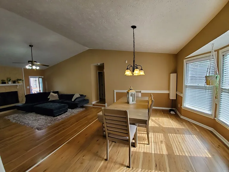 6786 Candlewood Dr — Photo 17