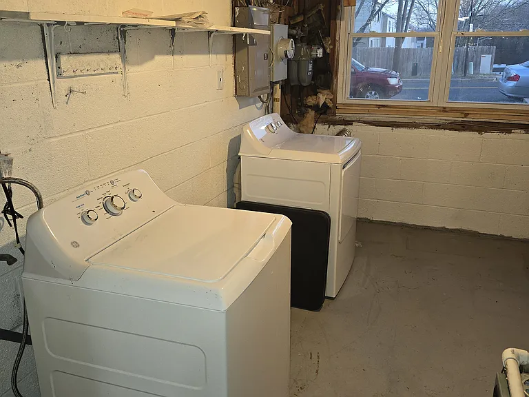 Brookside Dr — Photo 19