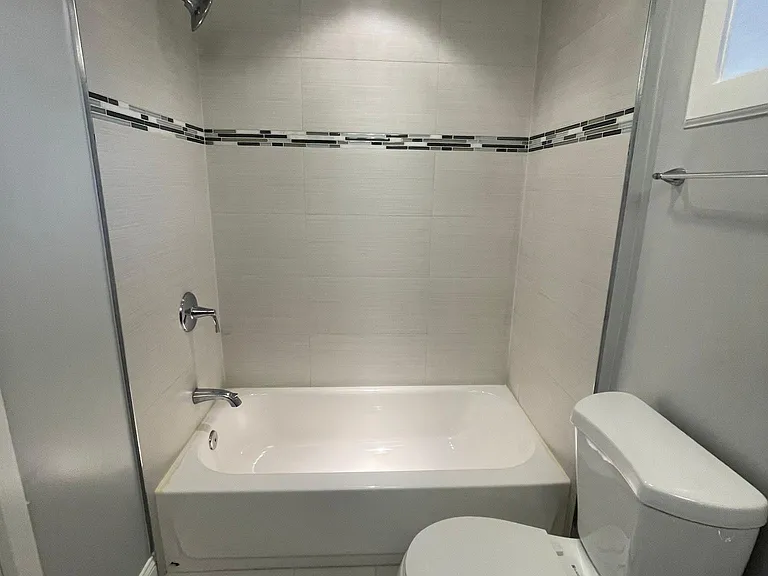 1221 Otis Pl NW #1 — Photo 18