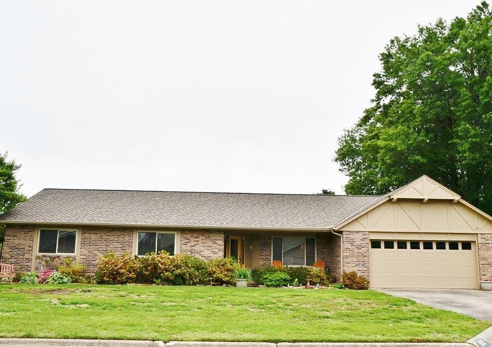 1st image of 806 S Orleans Dr