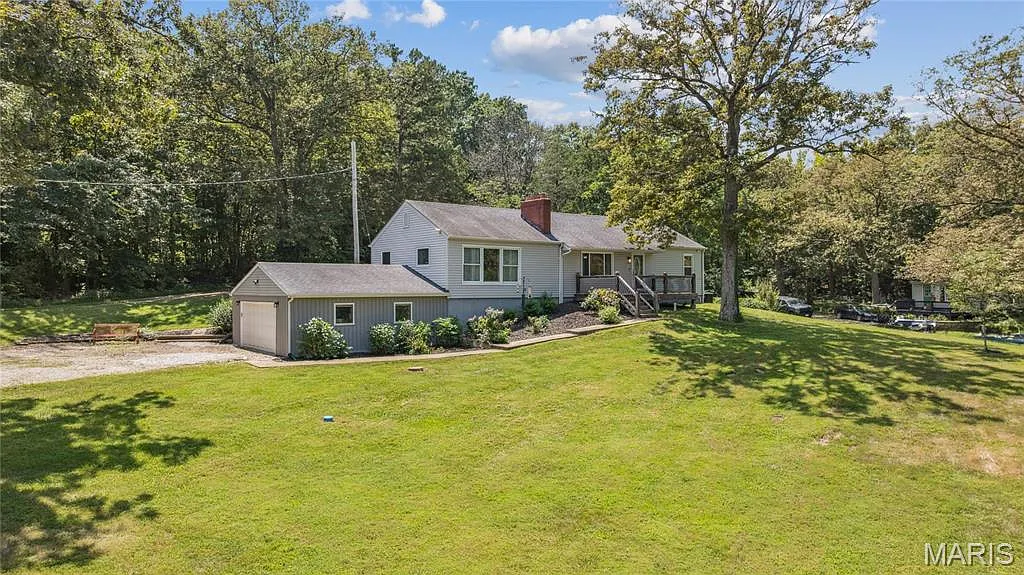 1610 Buscher Rd photo 1