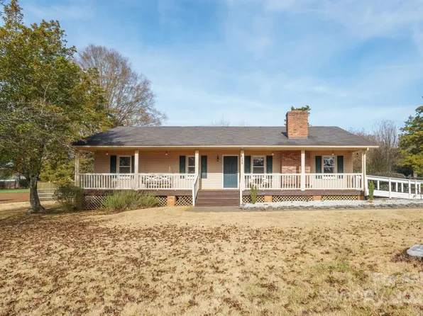 2654 Saddlewood Cir, Concord, NC 28027