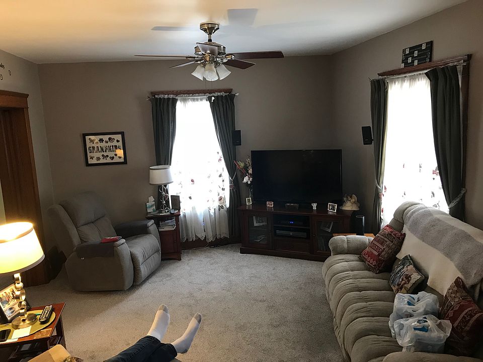 1st image of 1102 W 10th St