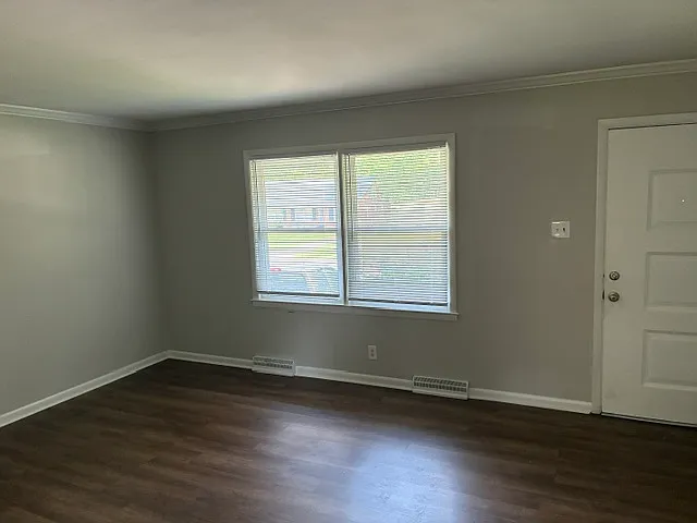 2 bed, 1200 sqft, $1,400 — Photo 4