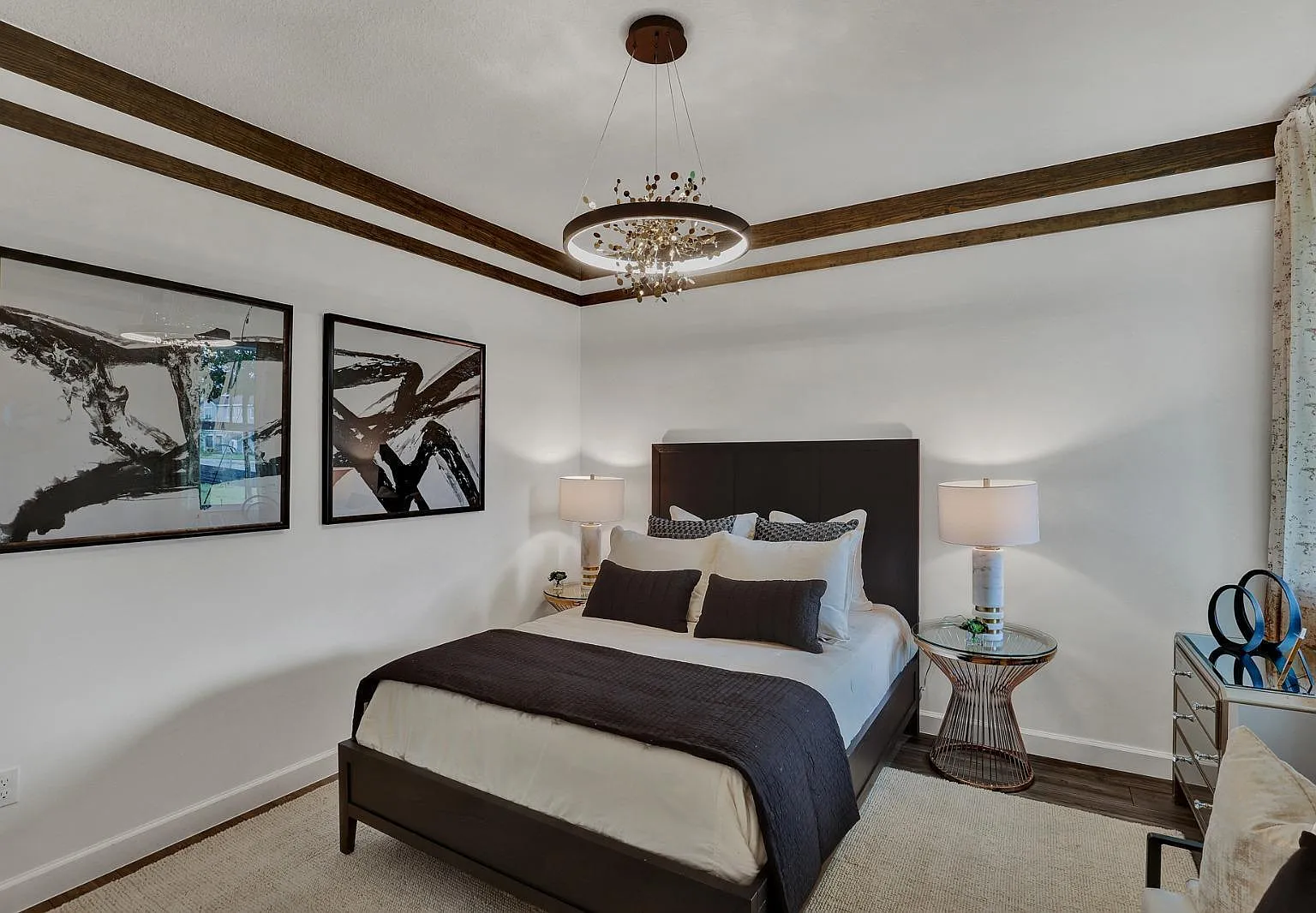 3 bed, 2.0 bath, 1758 sqft, $3,500 — Photo 1