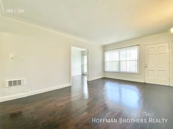 4th image of 487 S Roxbury Dr #481