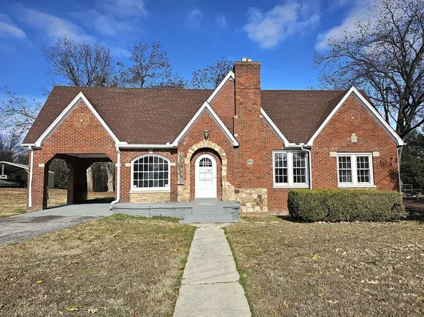 22 Walnut St, Friendship, TN 38034