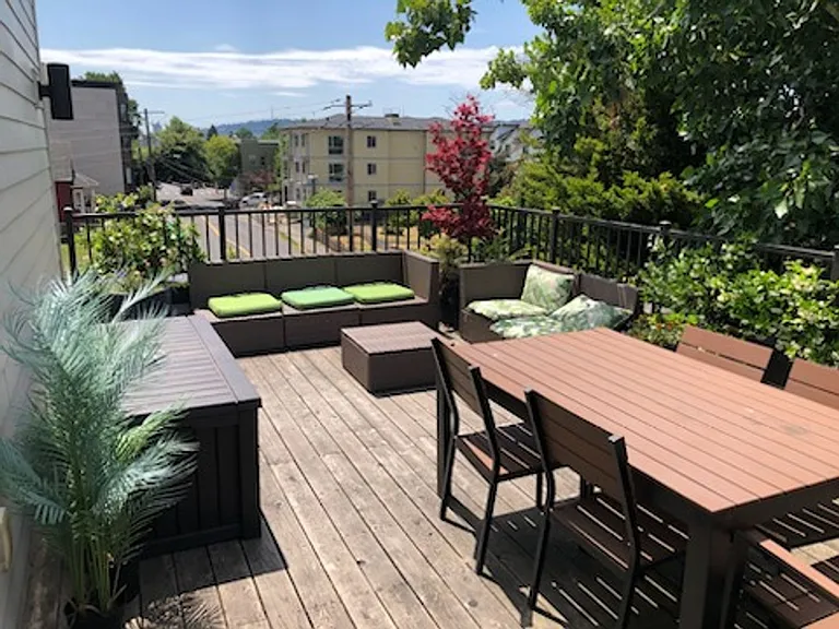 4525 N Albina Ave — Photo 8