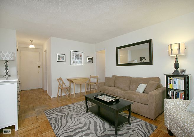 2nd image of 310 E 70th St APT 8C