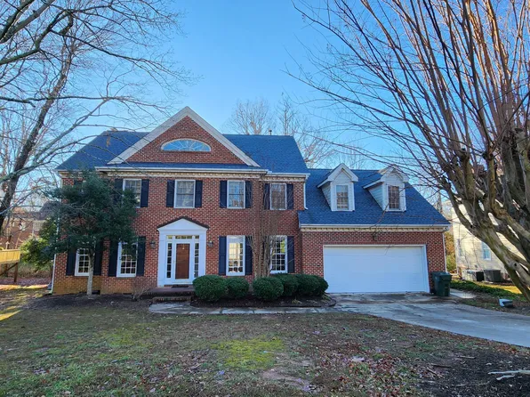 1904 Castalia Dr, Cary, NC 27513