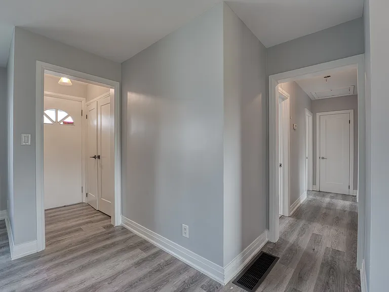 22 Ruskin St #1 — Photo 9