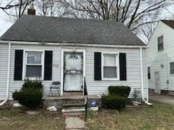 7453 Mettetal St, Detroit, MI 48228