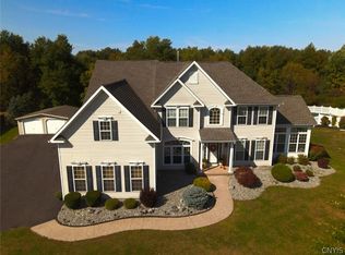122 Goldenrod Ln, Warners, NY 13164
