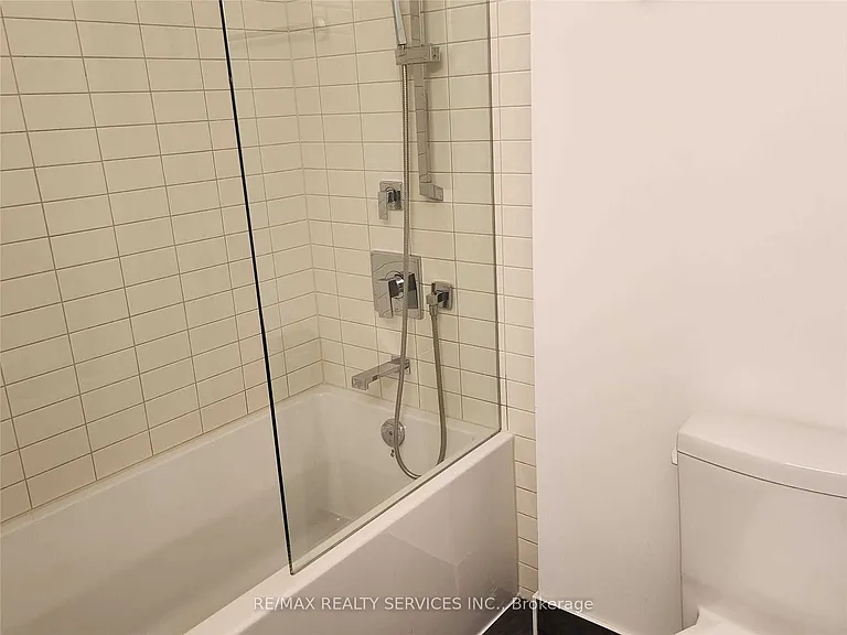 2908 Highway 7 Rd #1803 — Photo 6