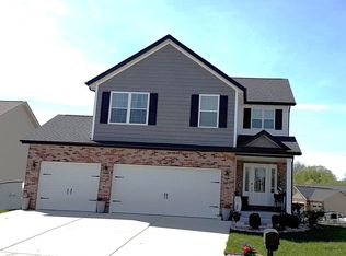 1050 Creekside Dr, Waterloo, IL 62298