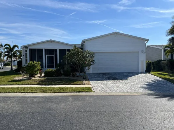 2702 Greens Keeper Dr, Ruskin, FL 33570