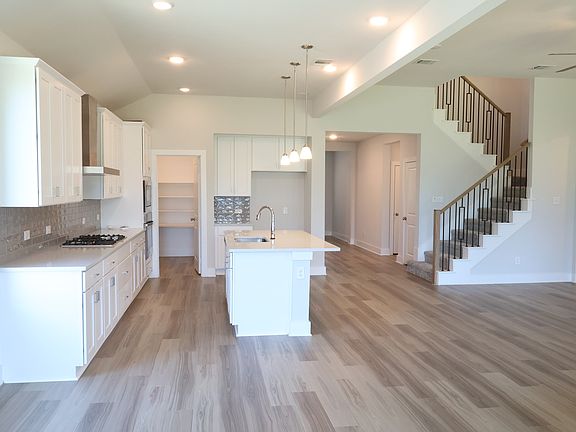 5th image of 3917 Cherrybark St