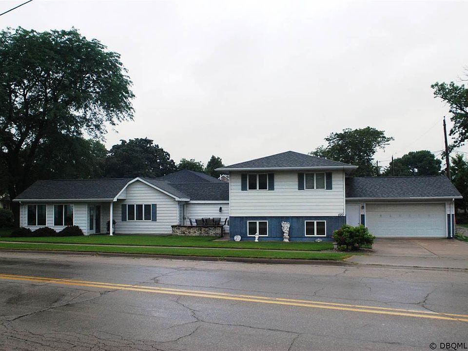 1st image of 518 9th St SE