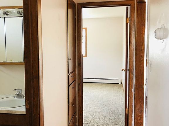 5th image of 309 11th Ave NW #2