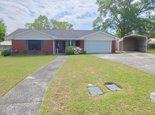 305 Cyclone Cir, Dothan, AL 36301