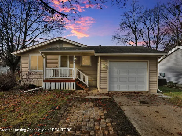 3044 Scarborough Rd, Lansing, MI 48910