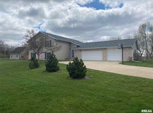 20 Quail Hollow Est, Geneseo, IL 61254