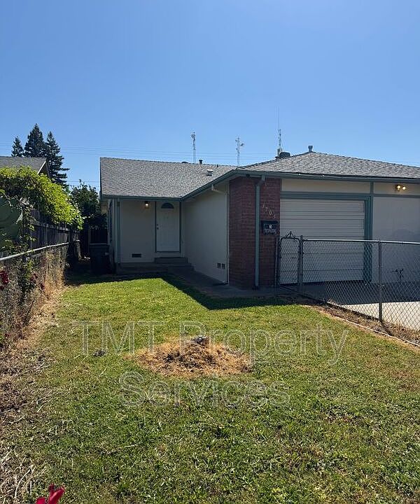 1st image of 3705 Moonbeam Dr