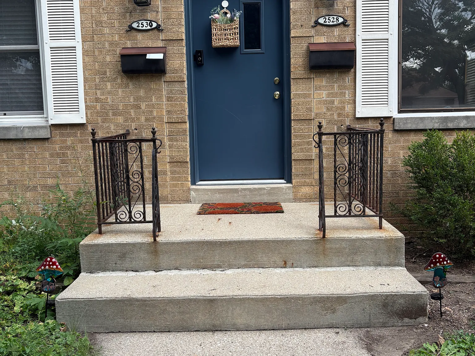 2 bed, 1008 sqft, $1,500 — Photo 1