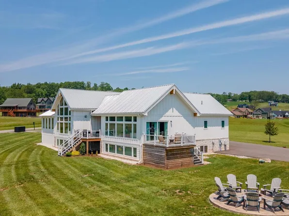 619 Waterfront Greens Dr, Swanton, MD 21561