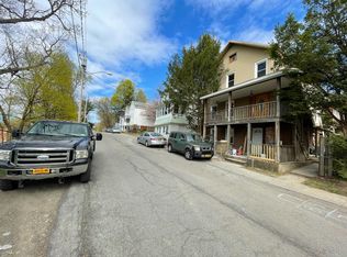 1444 2nd St #2, Rensselaer, NY 12144