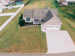 2212 Cedargreens Rd, Knoxville, TN 37924