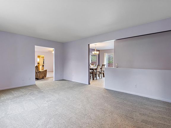 3rd image of 12643 Dejarol St